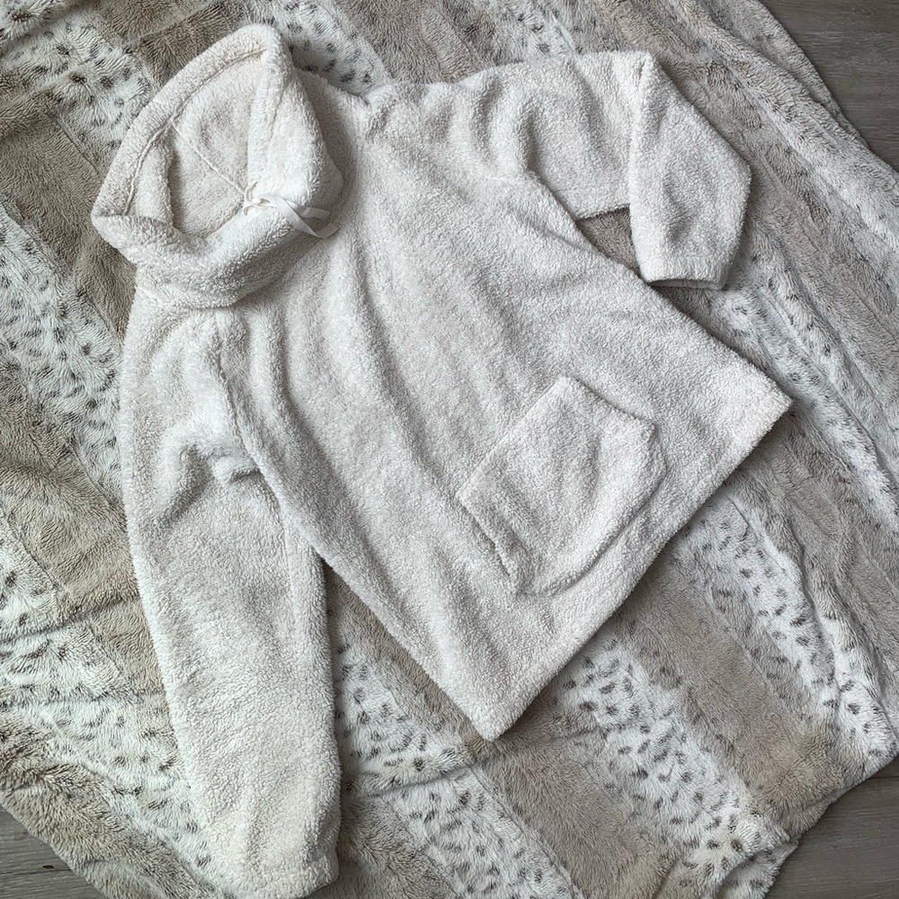 GAP White Cozy Soft Sweater Size S